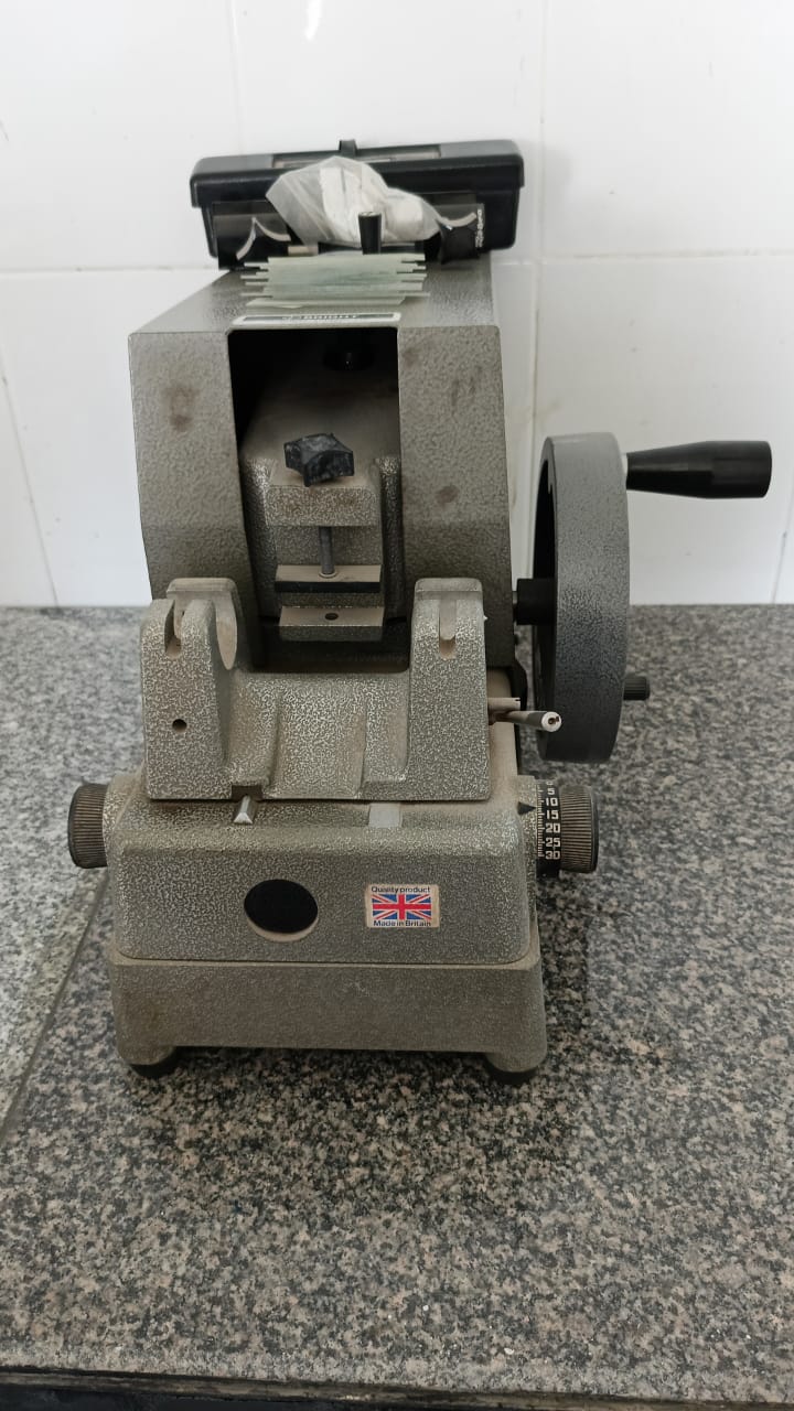 Microtome